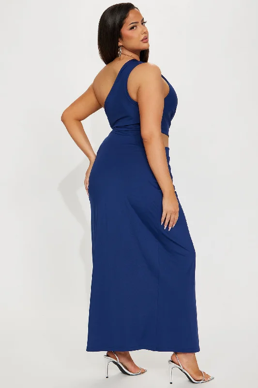 Catching Looks Maxi Dress - Navy