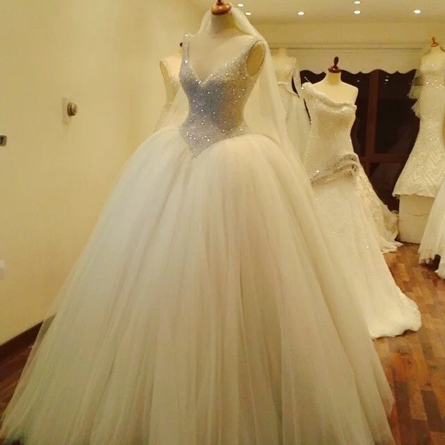 Bling Bling Beading V Neck Organza Ball Gowns Wedding Dress