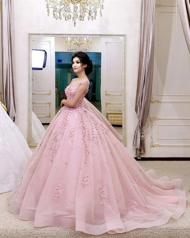 Modest Cap Sleeves Ball Gown Quinceanera Dresses Appliques