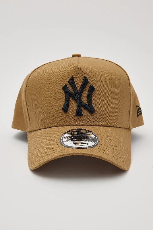 New Era 9Forty AFrame New York Yankees Cap Wheat/Black