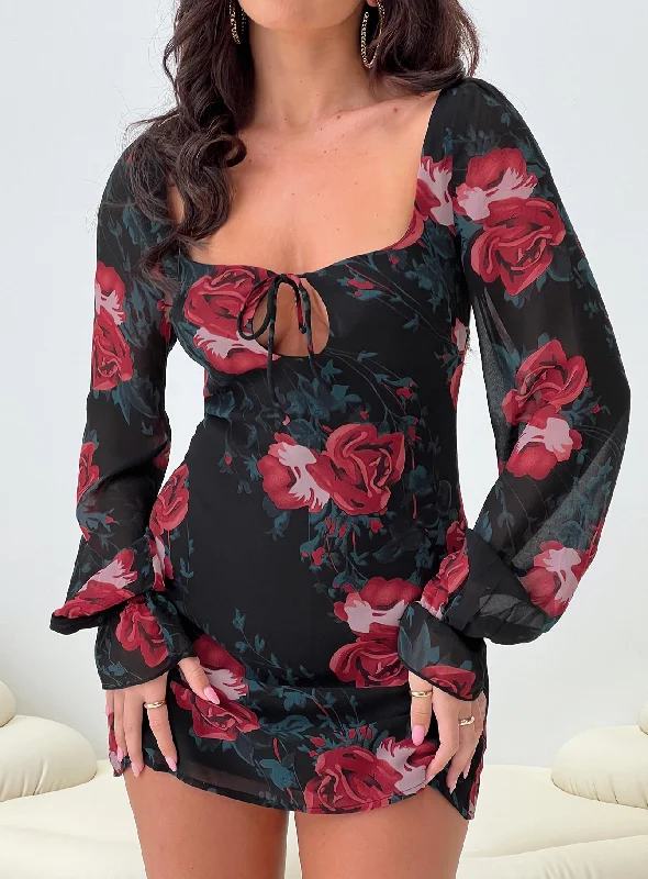 The Best Sale of the Year!Bayford Long Sleeve Mini Dress Red / Black Petite