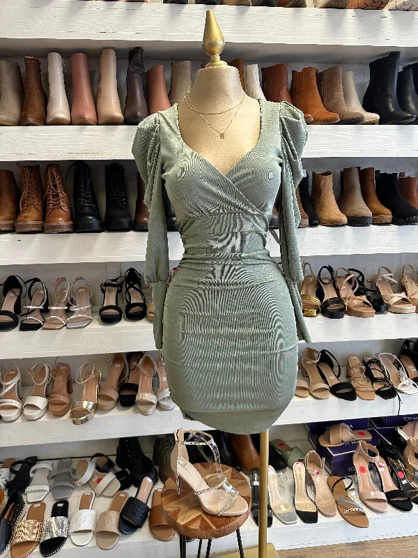 Limited-Time Price Drop!Cuffed Wrapped Dress