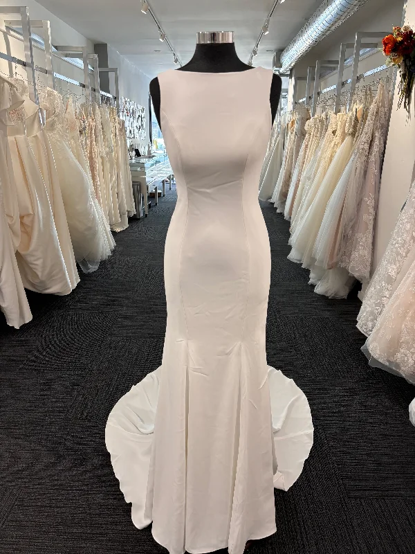 Limited Stock Available!Essense of Australia