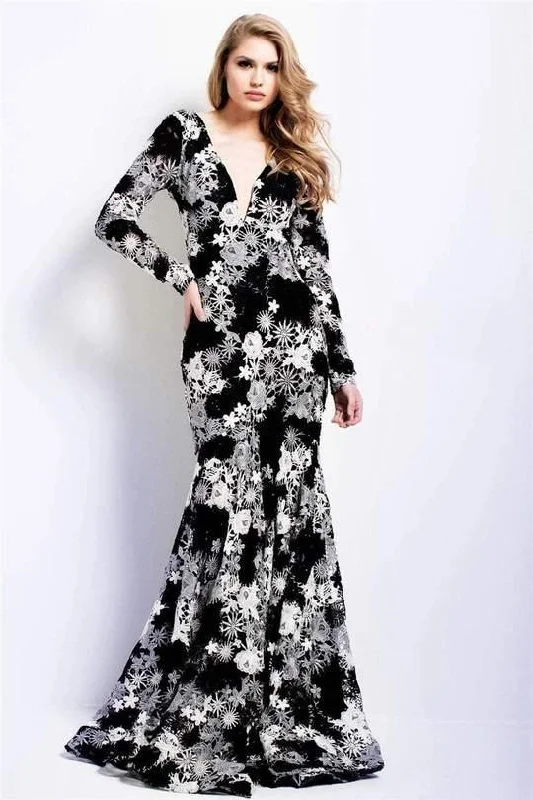 Huge Savings – Act Now!Jovani 50621 Long Sleeve Formal Evening Dress