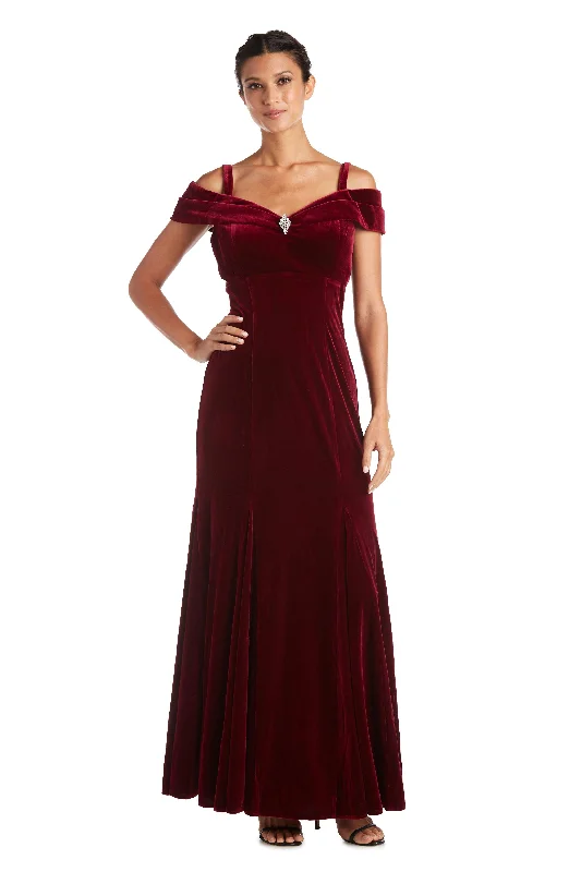 Limited Deals, Unlimited Savings!R&M Richards 2509P Long Formal Velvet Petite Dress Sale