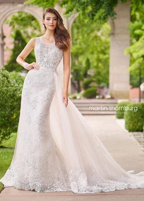 Exclusive Offers You’ll Love!Martin Thornburg 118266 - Size 6