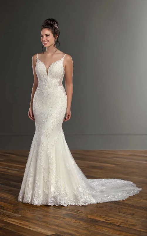 Get It Before It’s Gone!Martina Liana 1171 - Size 14