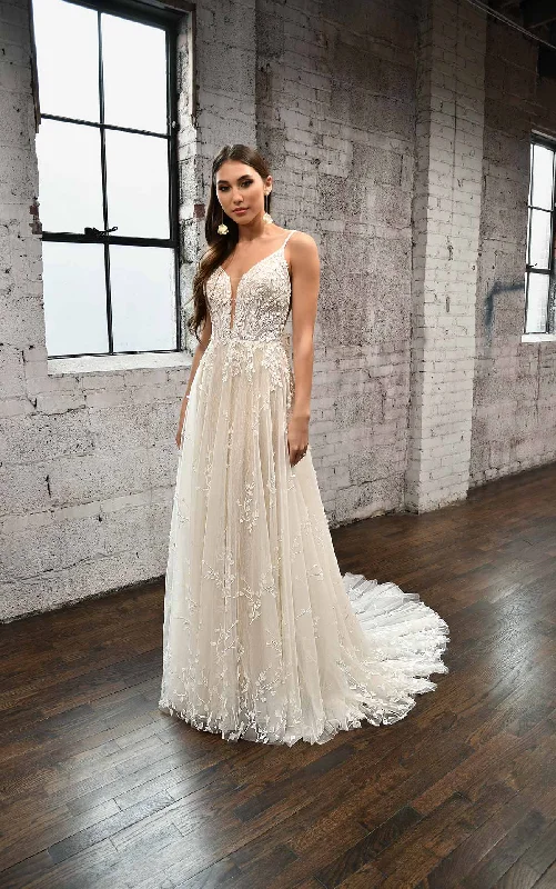 Save Like Never Before!Martina Liana 1323 - Size 12