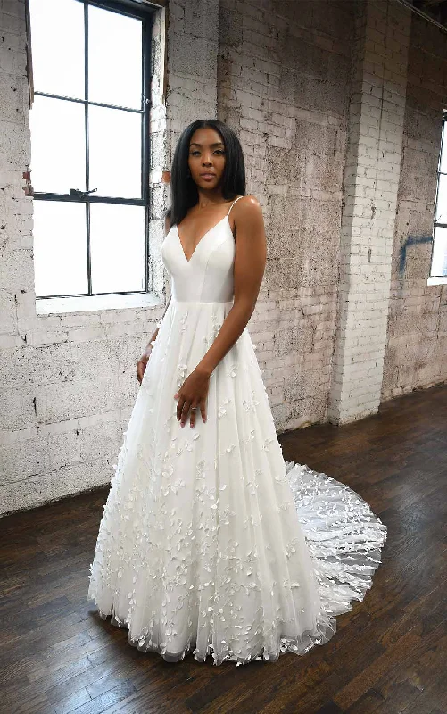 Don’t Wait – Shop Today!Martina Liana 1329 - Size 10