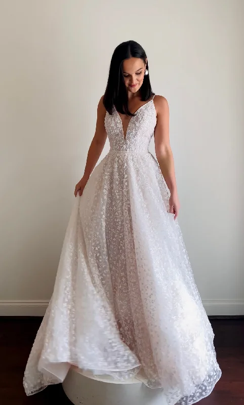 Score Big Savings Today!Martina Liana LE1205