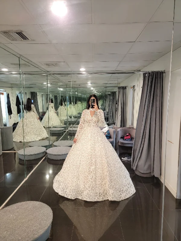 Unmissable Offers Await!Oksana Mukha