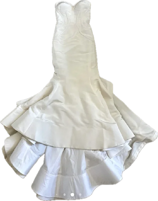Your Favorite Items on Sale Now!Oscar de la Renta Addison