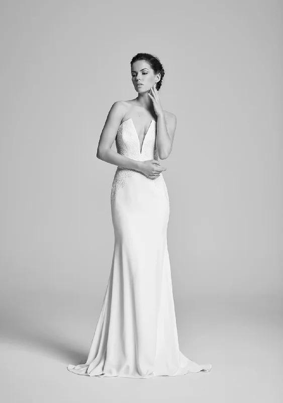 Unmissable Offers Await!Suzanne Neville Delphine