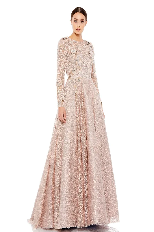 Only a Few Left – Order Now!Mac Duggal 11121