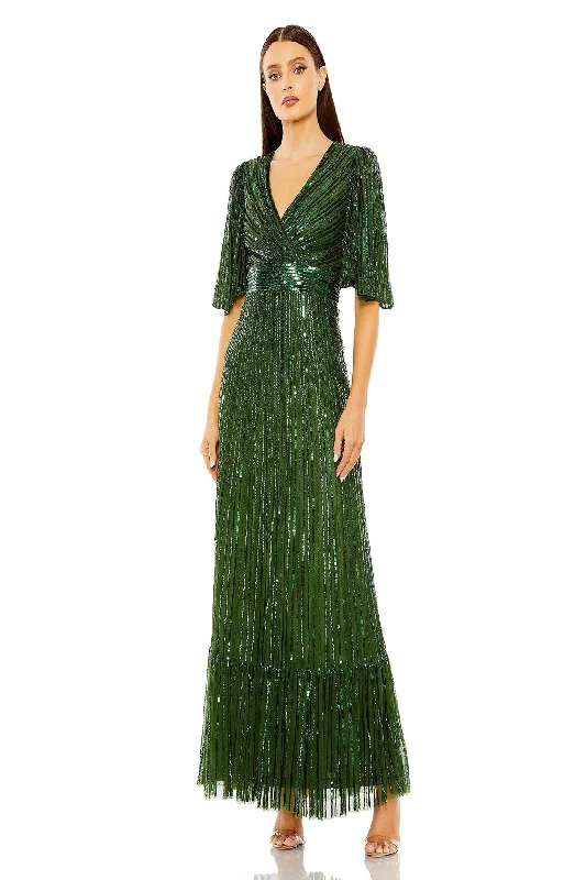 Limited Time Offer!Mac Duggal 23010