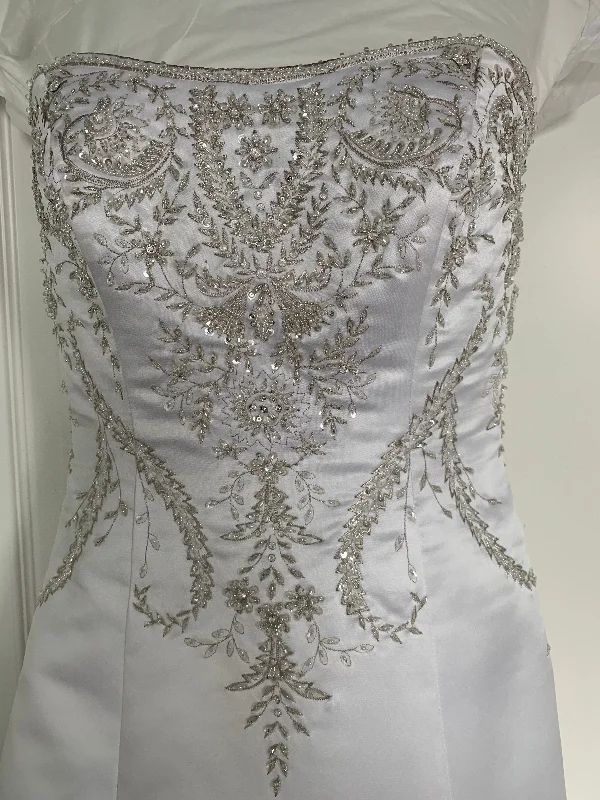 Shop Early, Save Big!Casablanca 1852