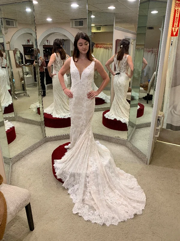 Best Deals Just for You!Casablanca Chloe