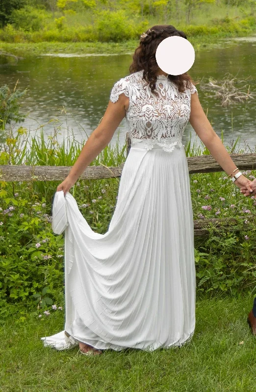 Act Fast – Limited Time Savings!Catherine Deane Rana Skirt & Tori Topper