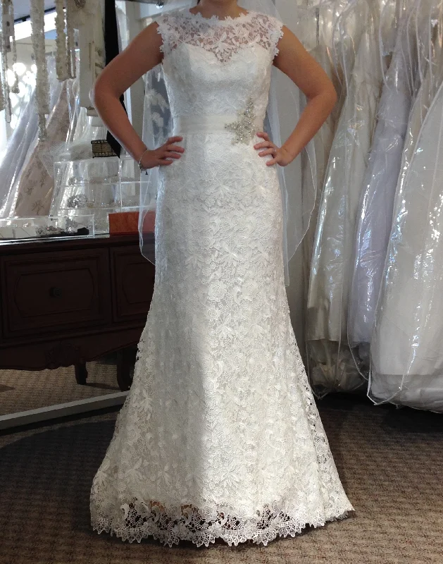Limited Stock Available!Christina Wu 18964