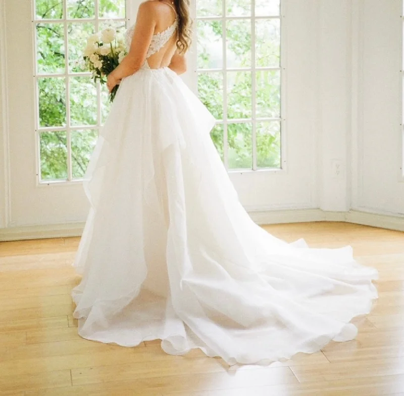 Limited Time Offer!Christina Wu 19310