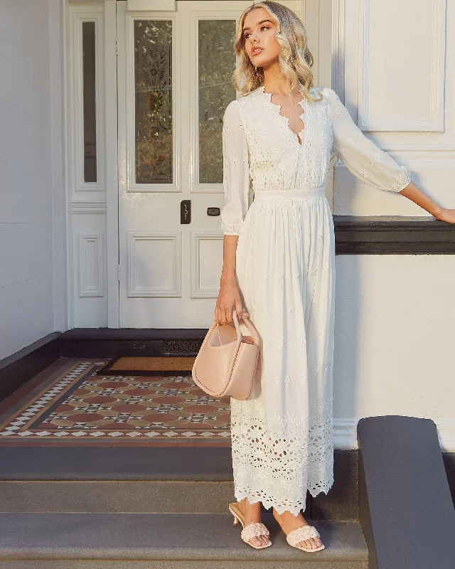 Snag the Best Prices Now!All Eyes On Me Midi Dress - White