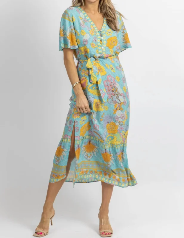 Score Huge Discounts Today!Butterfly Sleeve Midi Dress In Light Blue Floral