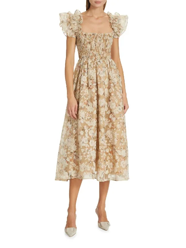 Your Shopping Spree Starts Here!Chaumont Midi Dress In Peach