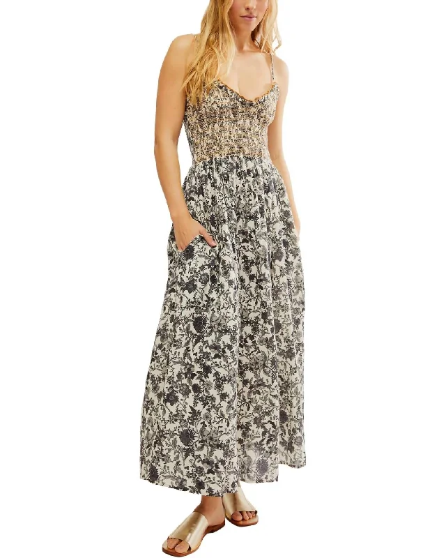 Hurry, Sale Ends Soon!Sweet Nothings Midi Dress In Tea Combo