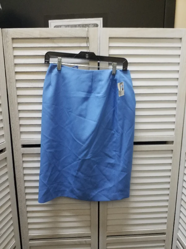 More Discounts, More Joy!Skirt Midi By Larry Levine  Size: 8