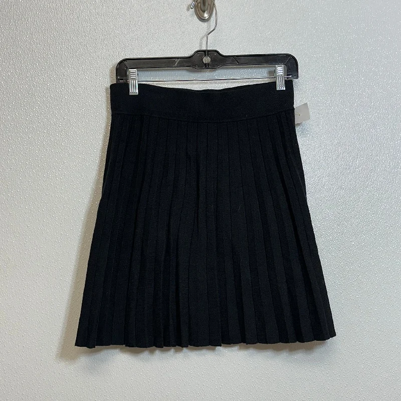 Shop the Hottest Deals!Skirt Mini & Short By Oddi  Size: L