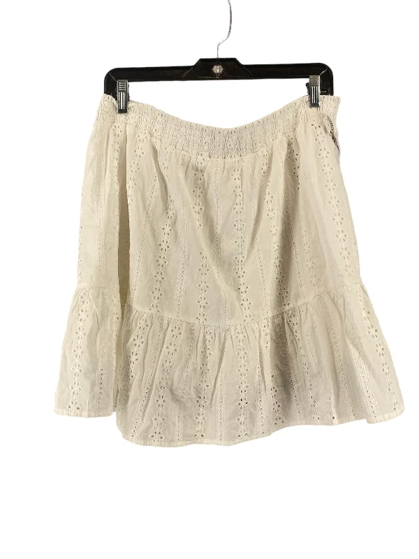 One Click Away from Big Savings!Skirt Mini & Short By Skies Are Blue  Size: Xxl