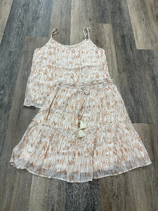 Your Chance to Save is Now!Skirt Set 2pc By Esqualos  Size: 8