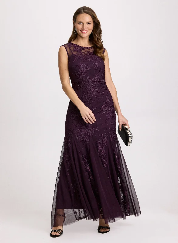Find Your Perfect Deal Today!Lace Detail Evening Dress