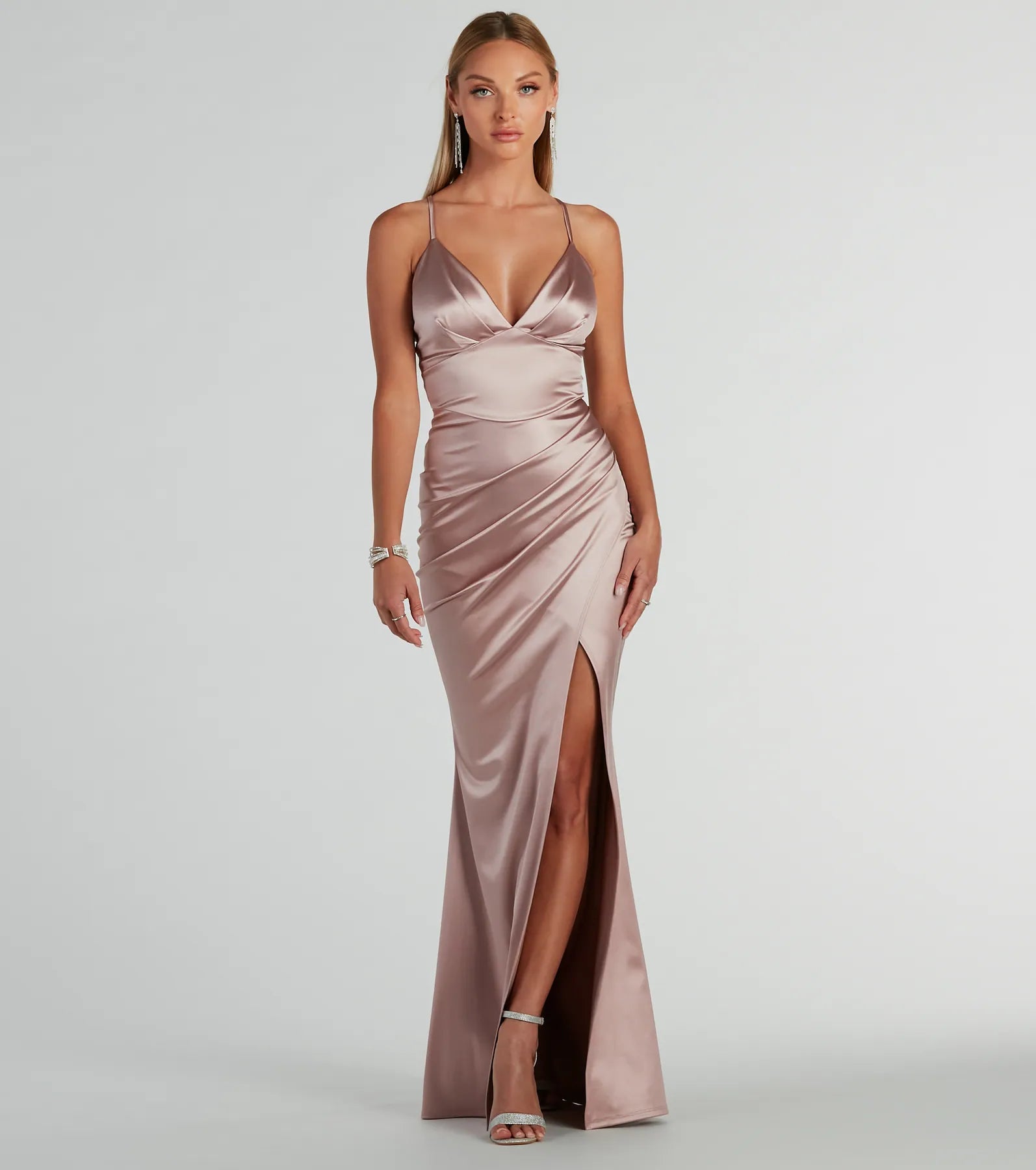 Huge Savings – Act Now!Zosia V-Neck Mermaid Satin Formal Dress
