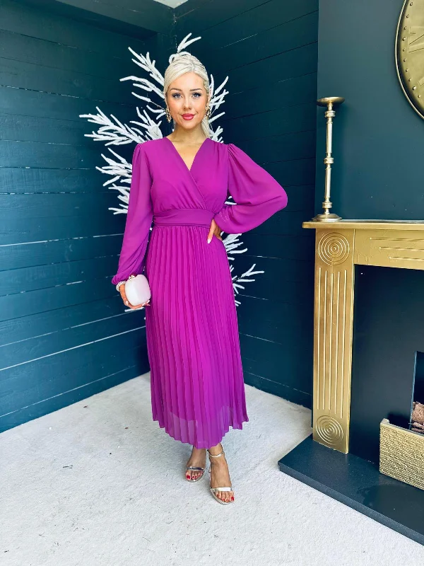 Massive Price Cuts!Caoimhe Pleated Midi Dress Berry