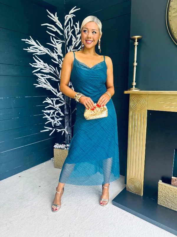 Savings You Can’t Ignore!Harlyn Mesh Slinky Midi Dress Teal