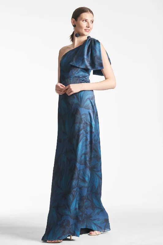 Get More, Spend Less – Shop Now!Sachin & Babi Chelsea Gown in Tonal Petal
