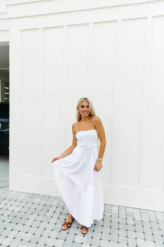 Your Exclusive Offer Awaits!Summer Loving Midi Dress - White